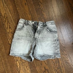 Grey jean shorts - size 4